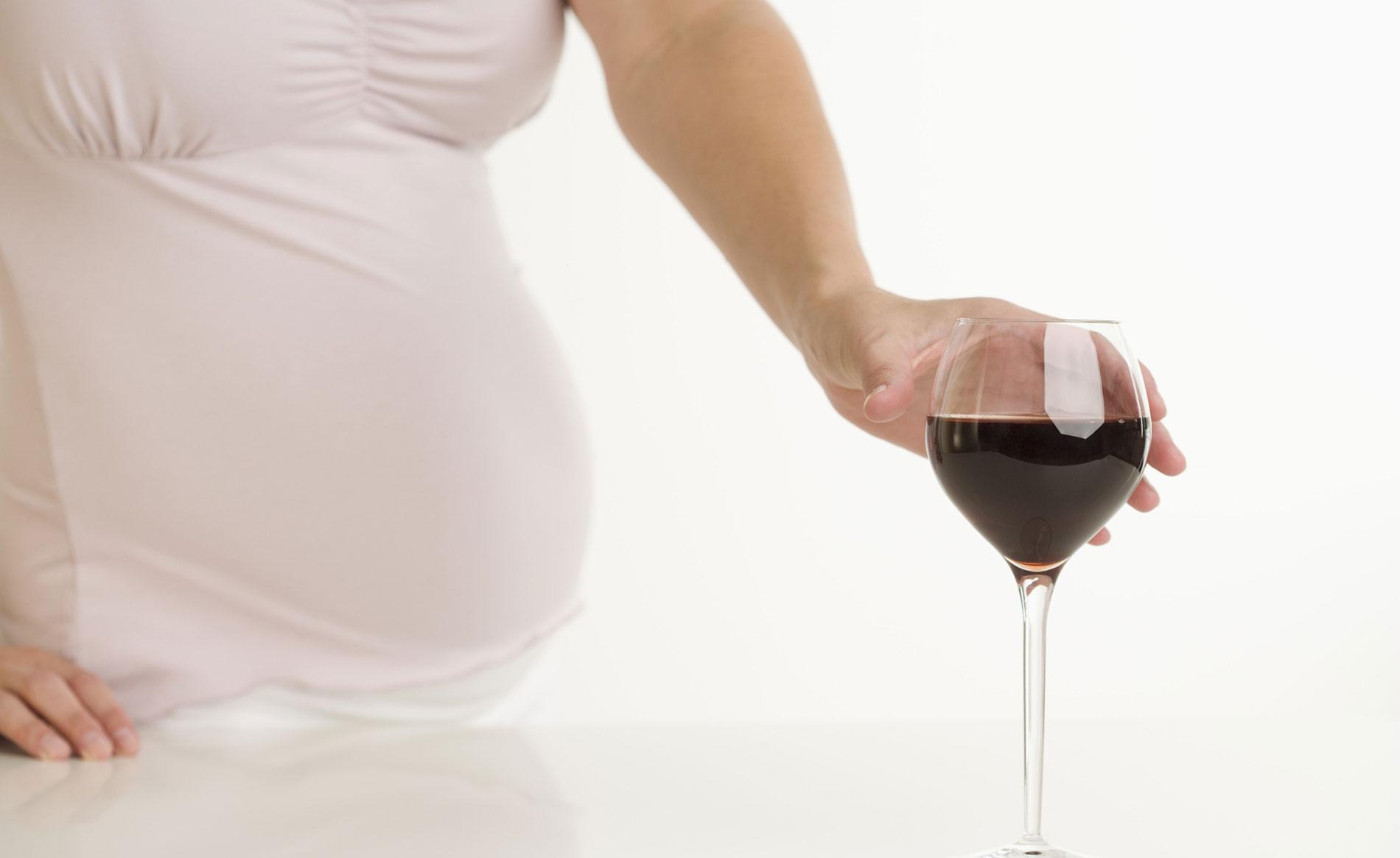 femme-enceinte-et-alcool